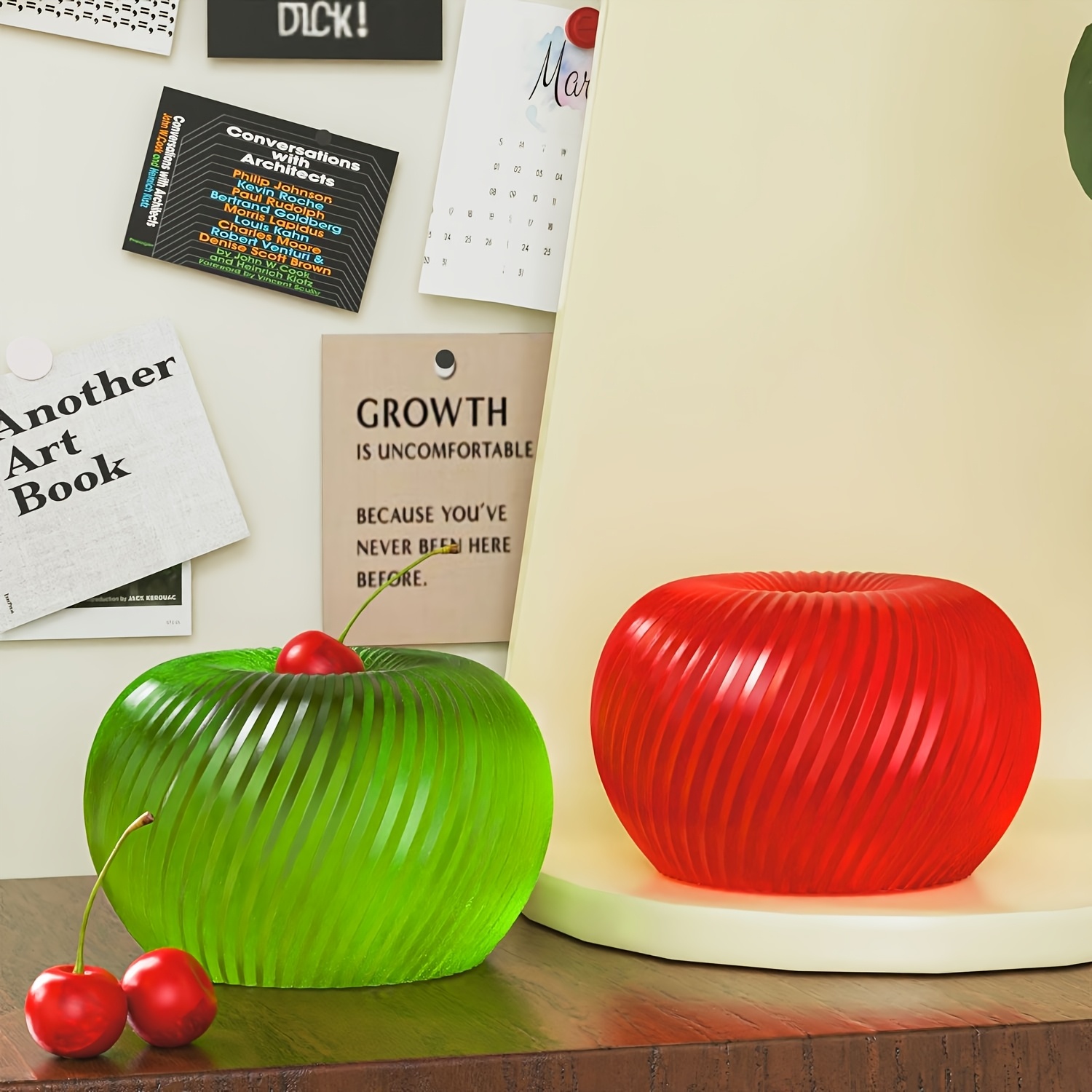 A trendy red apple silicone mo - Candle Making Equipment recension och pris